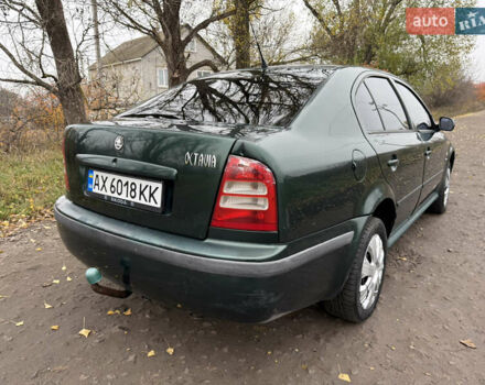 Зеленый Шкода Октавия, объемом двигателя 1.78 л и пробегом 323 тыс. км за 2900 $, фото 3 на Automoto.ua