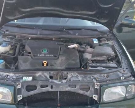 Зелений Шкода Октавія, об'ємом двигуна 1.6 л та пробігом 290 тис. км за 3300 $, фото 5 на Automoto.ua