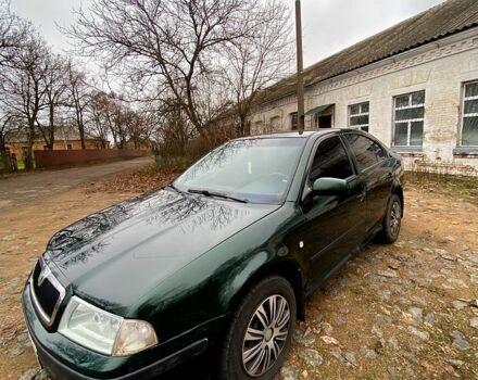 Зеленый Шкода Октавия, объемом двигателя 2 л и пробегом 300 тыс. км за 4300 $, фото 1 на Automoto.ua