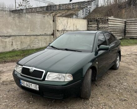 Зеленый Шкода Октавия, объемом двигателя 2 л и пробегом 250 тыс. км за 3800 $, фото 1 на Automoto.ua