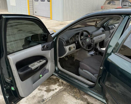 Зеленый Шкода Октавия, объемом двигателя 1.98 л и пробегом 235 тыс. км за 4700 $, фото 9 на Automoto.ua