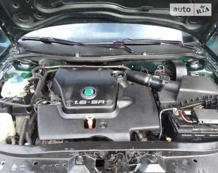 Зелений Шкода Октавія, об'ємом двигуна 1.6 л та пробігом 368 тис. км за 4250 $, фото 13 на Automoto.ua