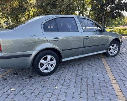 Зеленый Шкода Октавия, объемом двигателя 1.8 л и пробегом 300 тыс. км за 4600 $, фото 6 на Automoto.ua