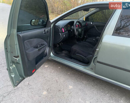 Зеленый Шкода Октавия, объемом двигателя 1.6 л и пробегом 290 тыс. км за 3750 $, фото 13 на Automoto.ua