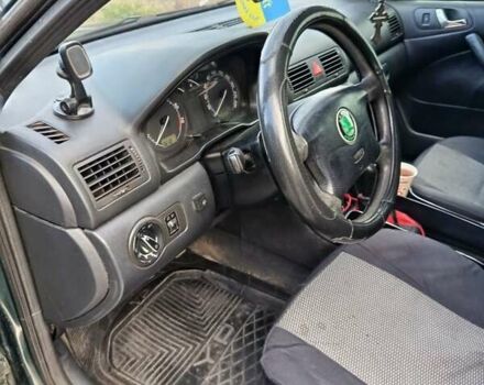 Зеленый Шкода Октавия, объемом двигателя 1.6 л и пробегом 445 тыс. км за 3500 $, фото 5 на Automoto.ua