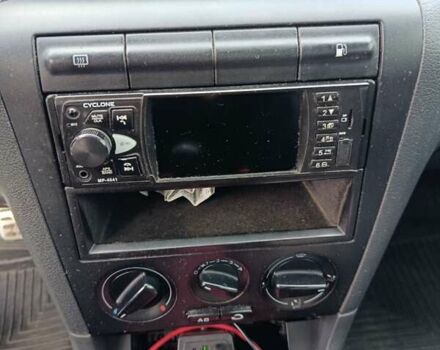 Зеленый Шкода Октавия, объемом двигателя 1.6 л и пробегом 445 тыс. км за 3500 $, фото 3 на Automoto.ua