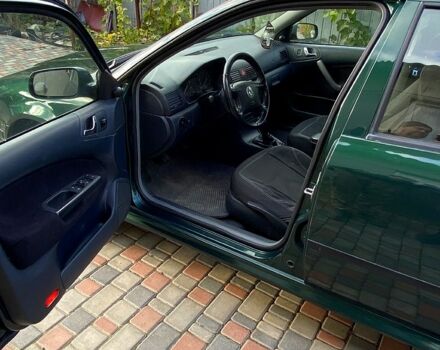 Зеленый Шкода Октавия, объемом двигателя 1.8 л и пробегом 230 тыс. км за 3900 $, фото 5 на Automoto.ua