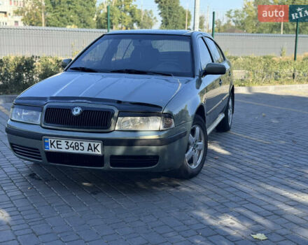 Зеленый Шкода Октавия, объемом двигателя 1.8 л и пробегом 300 тыс. км за 4300 $, фото 7 на Automoto.ua