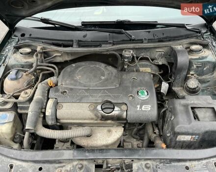 Зелений Шкода Октавія, об'ємом двигуна 1.6 л та пробігом 333 тис. км за 3200 $, фото 24 на Automoto.ua