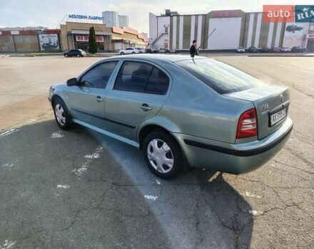 Зелений Шкода Октавія, об'ємом двигуна 1.6 л та пробігом 207 тис. км за 4300 $, фото 7 на Automoto.ua