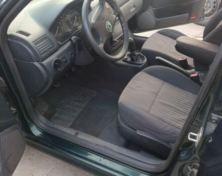 Зелений Шкода Октавія, об'ємом двигуна 2 л та пробігом 259 тис. км за 4200 $, фото 10 на Automoto.ua