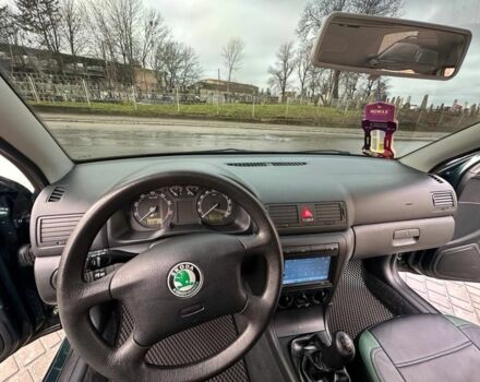 Зеленый Шкода Октавия, объемом двигателя 1.6 л и пробегом 121 тыс. км за 5500 $, фото 5 на Automoto.ua