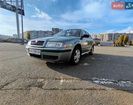 Зелений Шкода Октавія, об'ємом двигуна 1.6 л та пробігом 207 тис. км за 4300 $, фото 2 на Automoto.ua