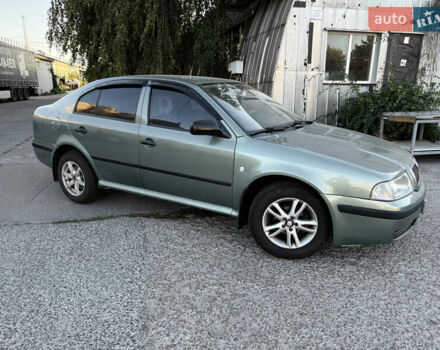 Зелений Шкода Октавія, об'ємом двигуна 1.6 л та пробігом 273 тис. км за 4400 $, фото 3 на Automoto.ua