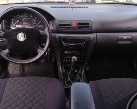 Зеленый Шкода Октавия, объемом двигателя 1.6 л и пробегом 370 тыс. км за 3800 $, фото 10 на Automoto.ua