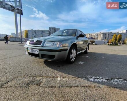 Зелений Шкода Октавія, об'ємом двигуна 1.6 л та пробігом 207 тис. км за 4300 $, фото 1 на Automoto.ua