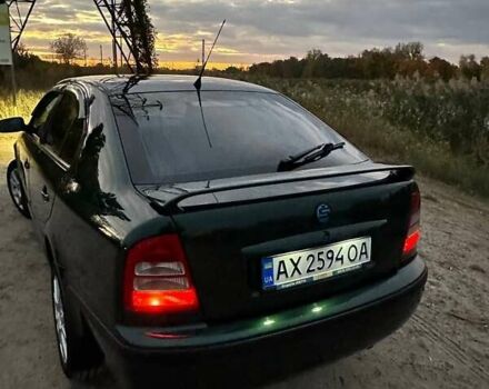 Зелений Шкода Октавія, об'ємом двигуна 2 л та пробігом 323 тис. км за 5600 $, фото 3 на Automoto.ua