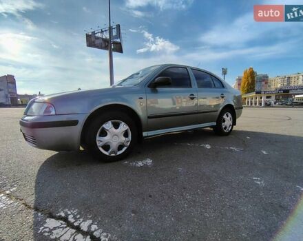 Зелений Шкода Октавія, об'ємом двигуна 1.6 л та пробігом 207 тис. км за 4300 $, фото 3 на Automoto.ua