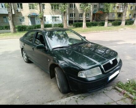 Зеленый Шкода Октавия, объемом двигателя 1.9 л и пробегом 350 тыс. км за 4400 $, фото 2 на Automoto.ua