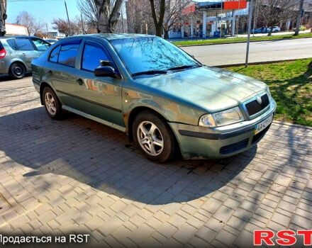 Шкода Октавия 2003 в Николаеве на Automoto.ua Зеленый Шкода Октавия, объемом двигателя 1.6 л и пробегом 250 тыс. км за 2600 $, фото 1 на Automoto.ua