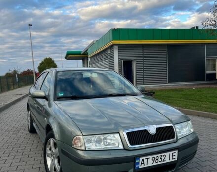 Зеленый Шкода Октавия, объемом двигателя 2 л и пробегом 190 тыс. км за 4000 $, фото 1 на Automoto.ua