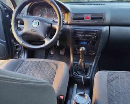 Зеленый Шкода Октавия, объемом двигателя 1.9 л и пробегом 360 тыс. км за 4300 $, фото 5 на Automoto.ua