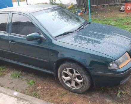 Шкода Октавия 2003 в Полтаве на Automoto.ua Зеленый Шкода Октавия, объемом двигателя 2 л и пробегом 240 тыс. км за 4000 $, фото 3 на Automoto.ua