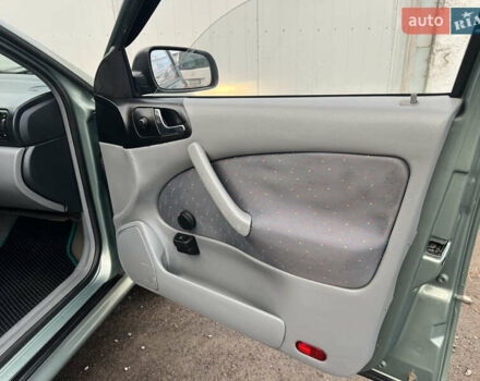 Зеленый Шкода Октавия, объемом двигателя 1.6 л и пробегом 253 тыс. км за 3450 $, фото 24 на Automoto.ua