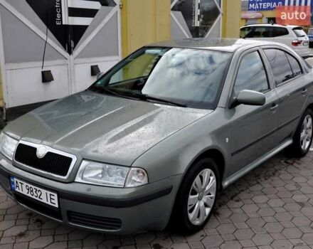 Зеленый Шкода Октавия, объемом двигателя 2 л и пробегом 200 тыс. км за 3800 $, фото 1 на Automoto.ua