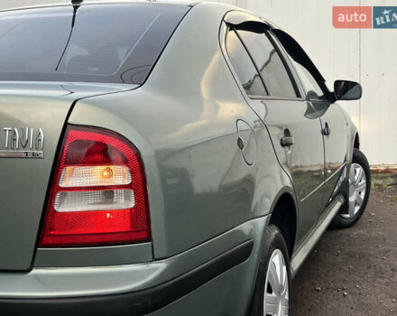 Зеленый Шкода Октавия, объемом двигателя 1.6 л и пробегом 253 тыс. км за 3450 $, фото 13 на Automoto.ua