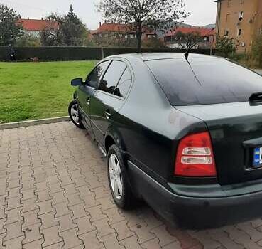 Зеленый Шкода Октавия, объемом двигателя 2 л и пробегом 334 тыс. км за 5100 $, фото 24 на Automoto.ua