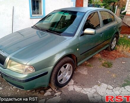 Зеленый Шкода Октавия, объемом двигателя 1.8 л и пробегом 300 тыс. км за 3500 $, фото 1 на Automoto.ua