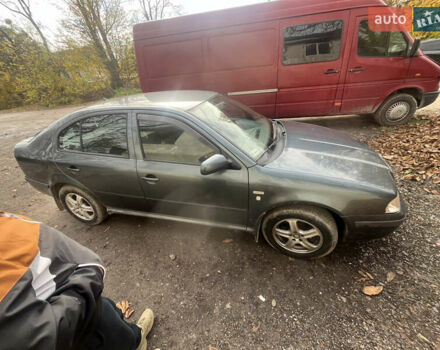 Зеленый Шкода Октавия, объемом двигателя 0 л и пробегом 333 тыс. км за 2100 $, фото 2 на Automoto.ua