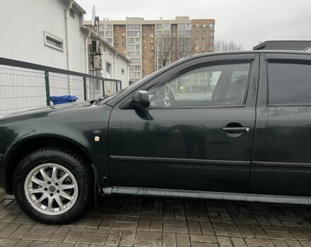 Зелений Шкода Октавія, об'ємом двигуна 2 л та пробігом 375 тис. км за 3187 $, фото 3 на Automoto.ua