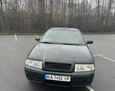 Зеленый Шкода Октавия, объемом двигателя 2 л и пробегом 300 тыс. км за 4500 $, фото 2 на Automoto.ua