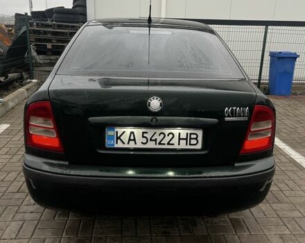 Зелений Шкода Октавія, об'ємом двигуна 2 л та пробігом 375 тис. км за 3187 $, фото 1 на Automoto.ua