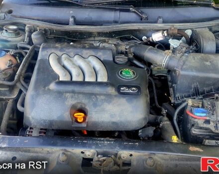 Зелений Шкода Октавія, об'ємом двигуна 2 л та пробігом 270 тис. км за 3900 $, фото 8 на Automoto.ua