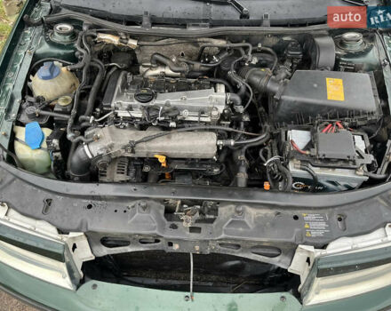 Зеленый Шкода Октавия, объемом двигателя 1.78 л и пробегом 330 тыс. км за 5300 $, фото 4 на Automoto.ua