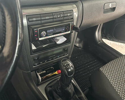 Зеленый Шкода Октавия, объемом двигателя 1.6 л и пробегом 162 тыс. км за 4500 $, фото 9 на Automoto.ua