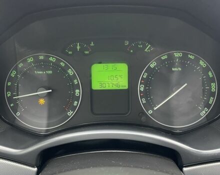 Зеленый Шкода Октавия, объемом двигателя 1.6 л и пробегом 307 тыс. км за 6250 $, фото 6 на Automoto.ua