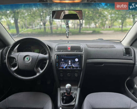 Зелений Шкода Октавія, об'ємом двигуна 1.6 л та пробігом 250 тис. км за 5200 $, фото 13 на Automoto.ua