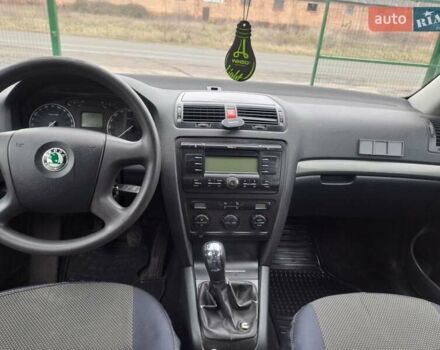 Зелений Шкода Октавія, об'ємом двигуна 1.6 л та пробігом 299 тис. км за 5300 $, фото 11 на Automoto.ua