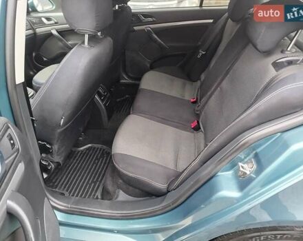 Зелений Шкода Октавія, об'ємом двигуна 1.6 л та пробігом 299 тис. км за 4500 $, фото 2 на Automoto.ua