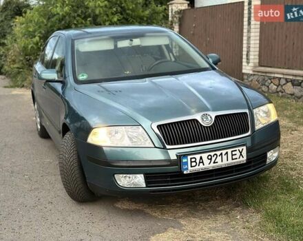 Зеленый Шкода Октавия, объемом двигателя 1.6 л и пробегом 173 тыс. км за 5300 $, фото 1 на Automoto.ua