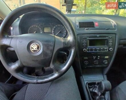 Шкода Октавия 2005 в Шепетовке на Automoto.ua Зеленый Шкода Октавия, объемом двигателя 1.6 л и пробегом 251 тыс. км за 5500 $, фото 8 на Automoto.ua