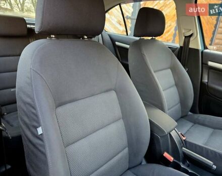 Зеленый Шкода Октавия, объемом двигателя 1.6 л и пробегом 275 тыс. км за 6000 $, фото 60 на Automoto.ua