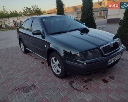 Зеленый Шкода Октавия, объемом двигателя 1.8 л и пробегом 240 тыс. км за 5500 $, фото 1 на Automoto.ua