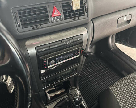 Зеленый Шкода Октавия, объемом двигателя 1.6 л и пробегом 162 тыс. км за 4500 $, фото 14 на Automoto.ua