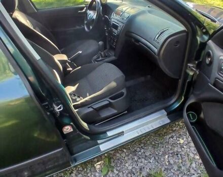 Шкода Октавия 2005 в Шепетовке на Automoto.ua Зеленый Шкода Октавия, объемом двигателя 1.6 л и пробегом 251 тыс. км за 5500 $, фото 4 на Automoto.ua