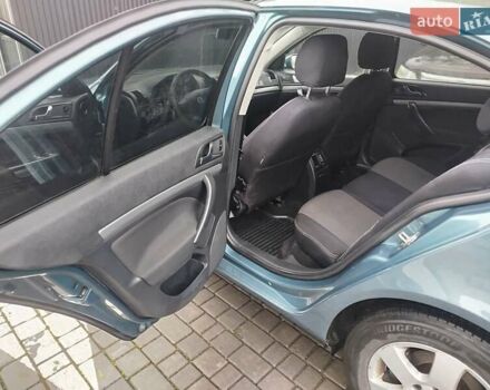 Зелений Шкода Октавія, об'ємом двигуна 1.6 л та пробігом 299 тис. км за 4500 $, фото 3 на Automoto.ua